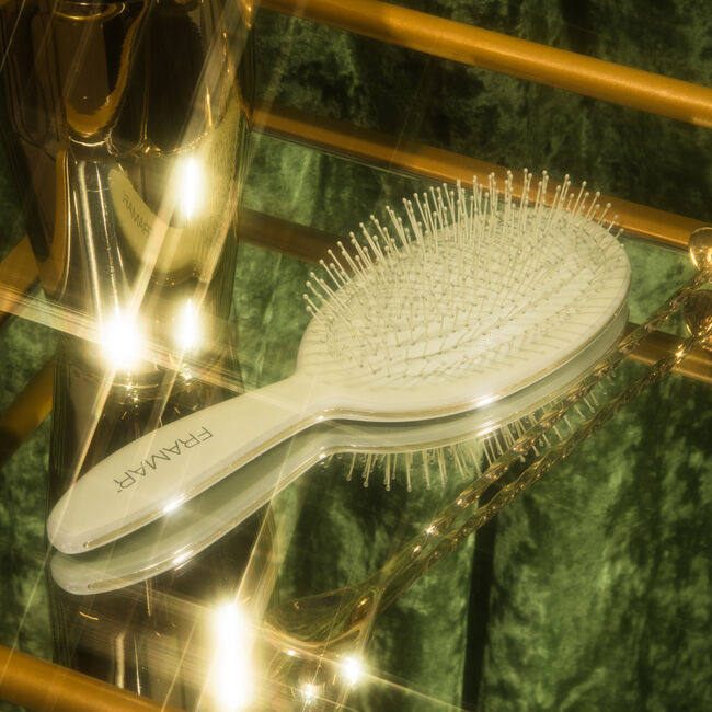 Extra Dirty Martini Mood Detangle Brush