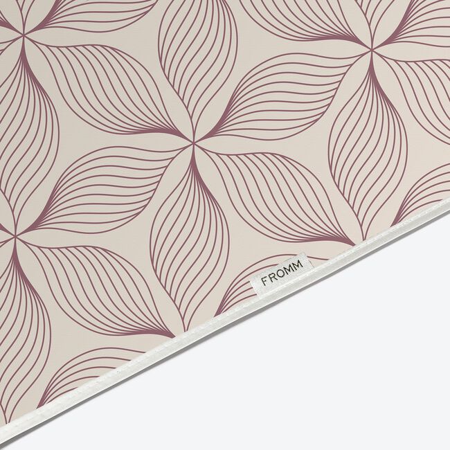 Premium Client Hairstyling Cape Petal Print
