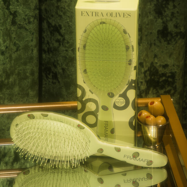 Extra Dirty Happy Hour Detangle Brush