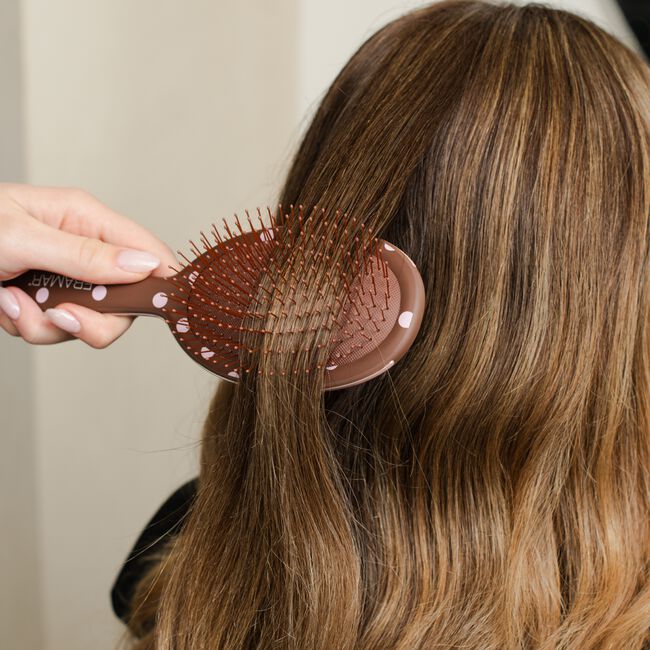 Chocolate Pink Dots Detangle Brush